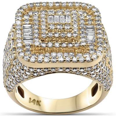 JB Jewelers Yellow Gold Round and Baguette Diamond Ring