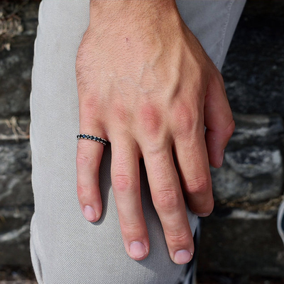 JB Jewelers Black Spinel Band